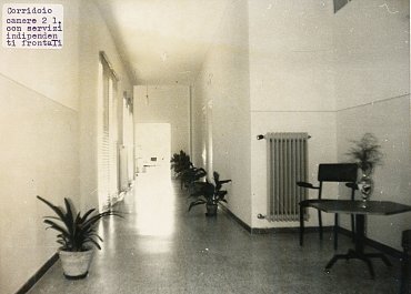 Clinica Vallina 1965, Corridoio camere 2 con servizi indipendenti frontali